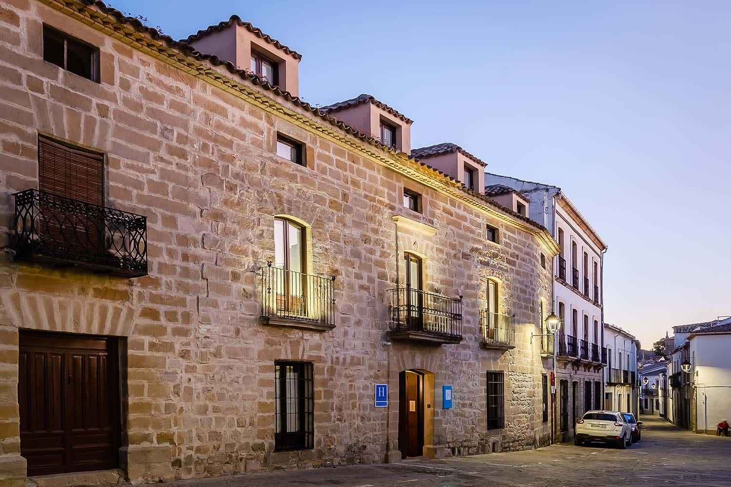 Hotel YIT La Casona del Arco