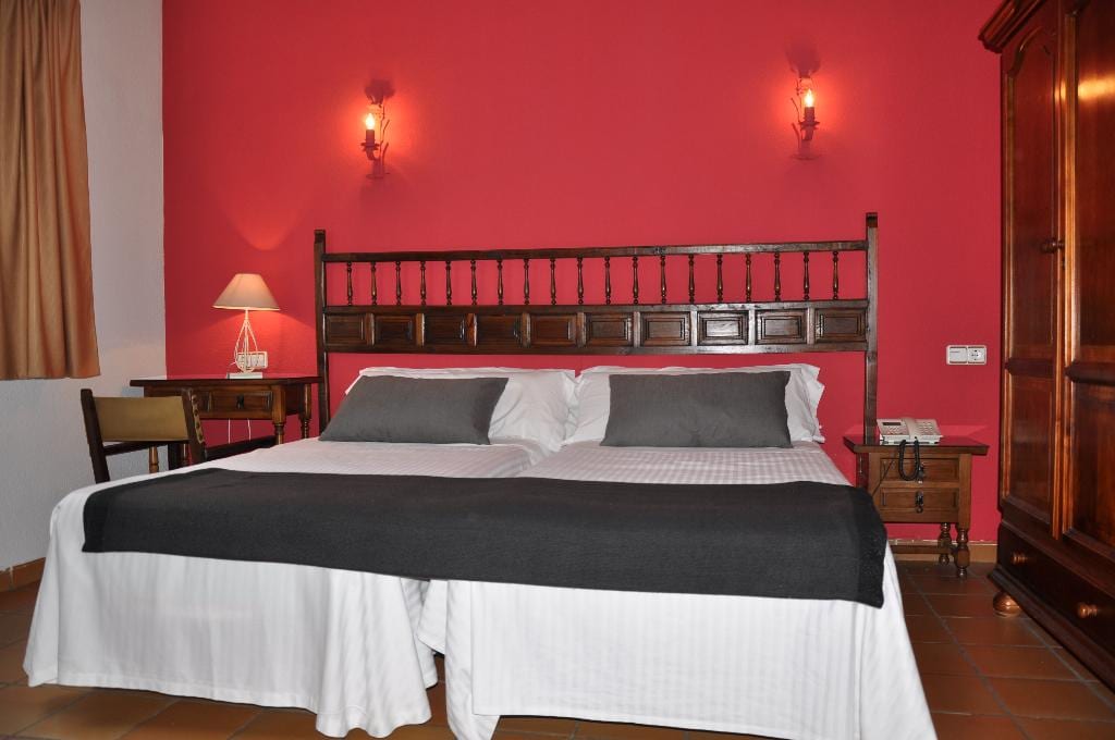 Hotel Orellana Perdiz Nuevas Poblaciones