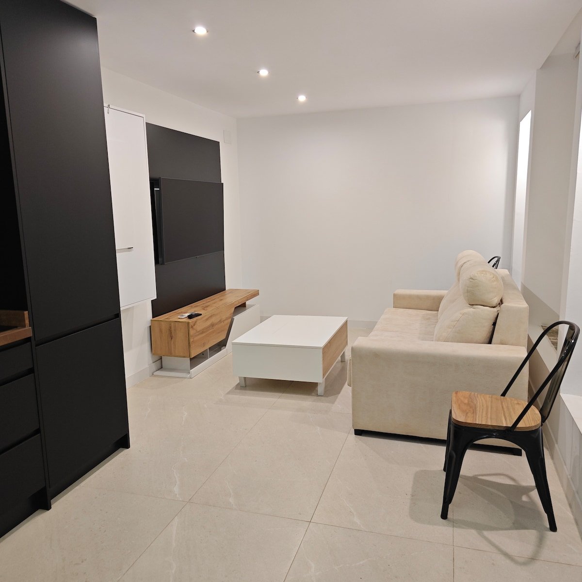 Standalone Housing