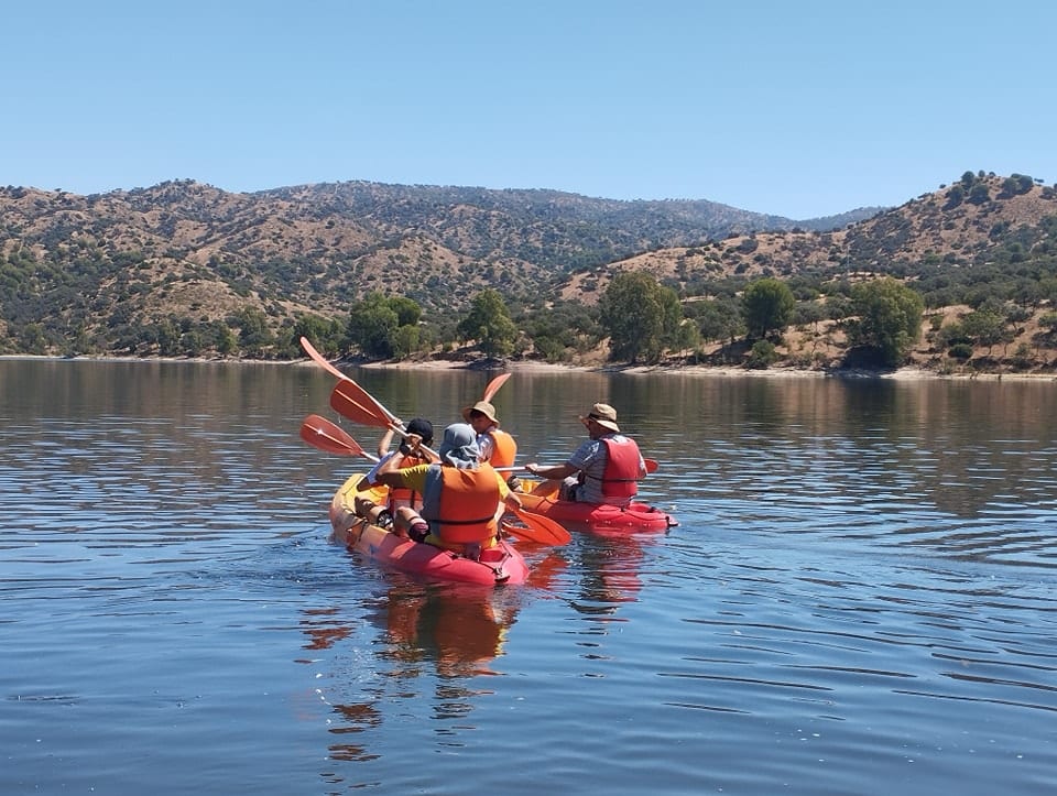 Ruta en kayak por el embalse del Encinarejo en la Sierra de Andújar