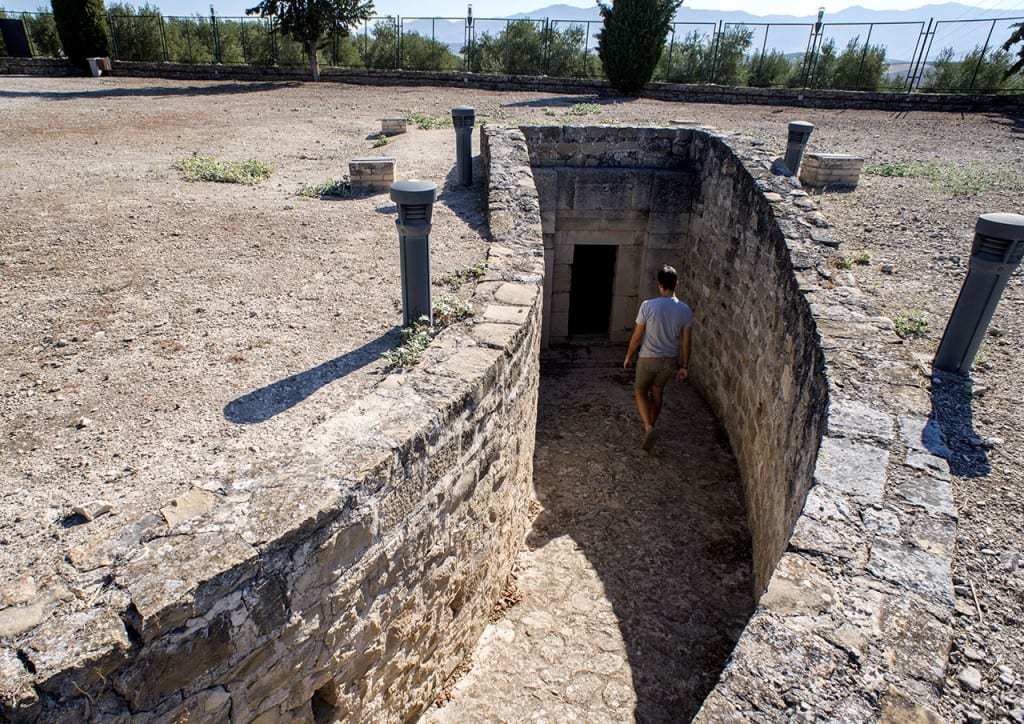 Visita guiada a la Cámara Sepulcral íbera de Toya