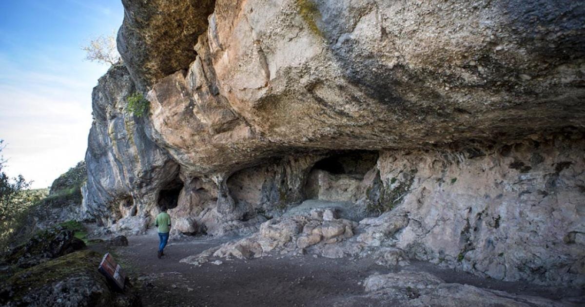 Visita al Museo Íbero de Castellar y al santuario de la Cueva de la Lobera