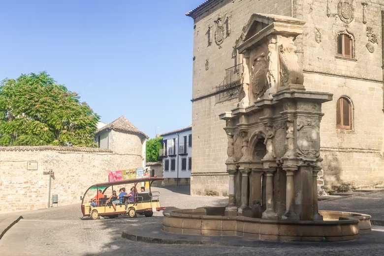 Visita guiada por la catedral de Baeza