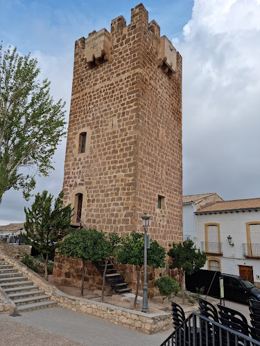 Centro de interpretación Tumbas principescas Toya y Hornos