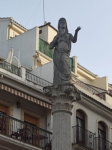 Monumento a Helvia