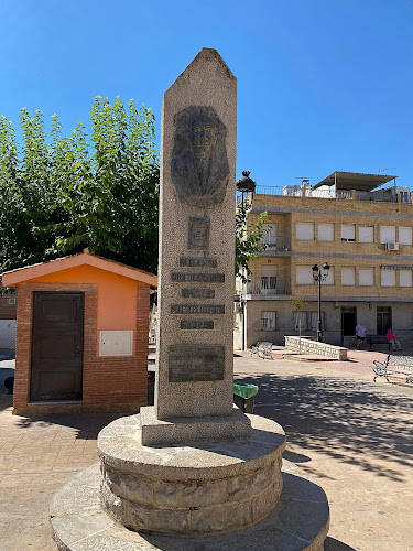 Monumento al Maestro Jiménez Pérez