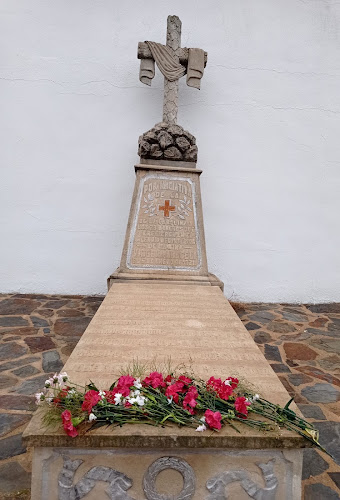 PANTEÓN FALLECIDOS MINA ARACELI