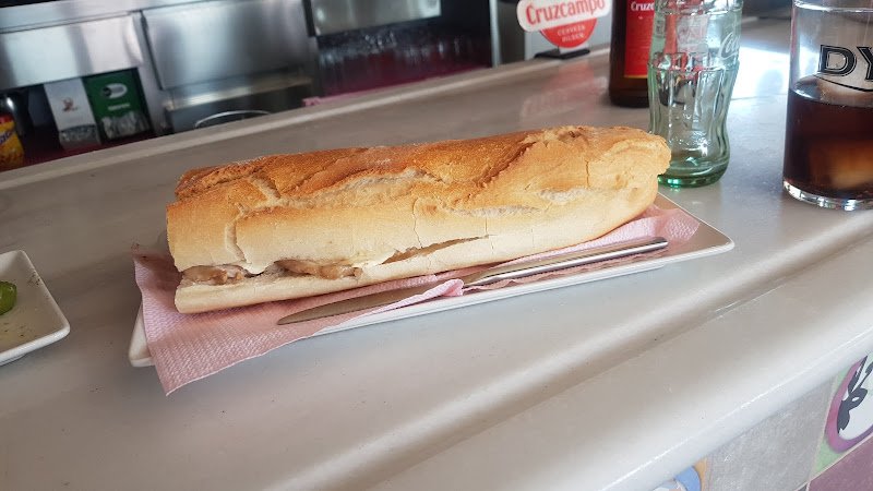 cafe bar apeadero.