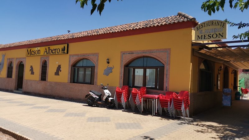 MESON "EL ALBERO"