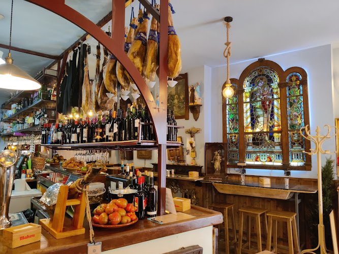 Taberna El Santo-La Casa del Ochio